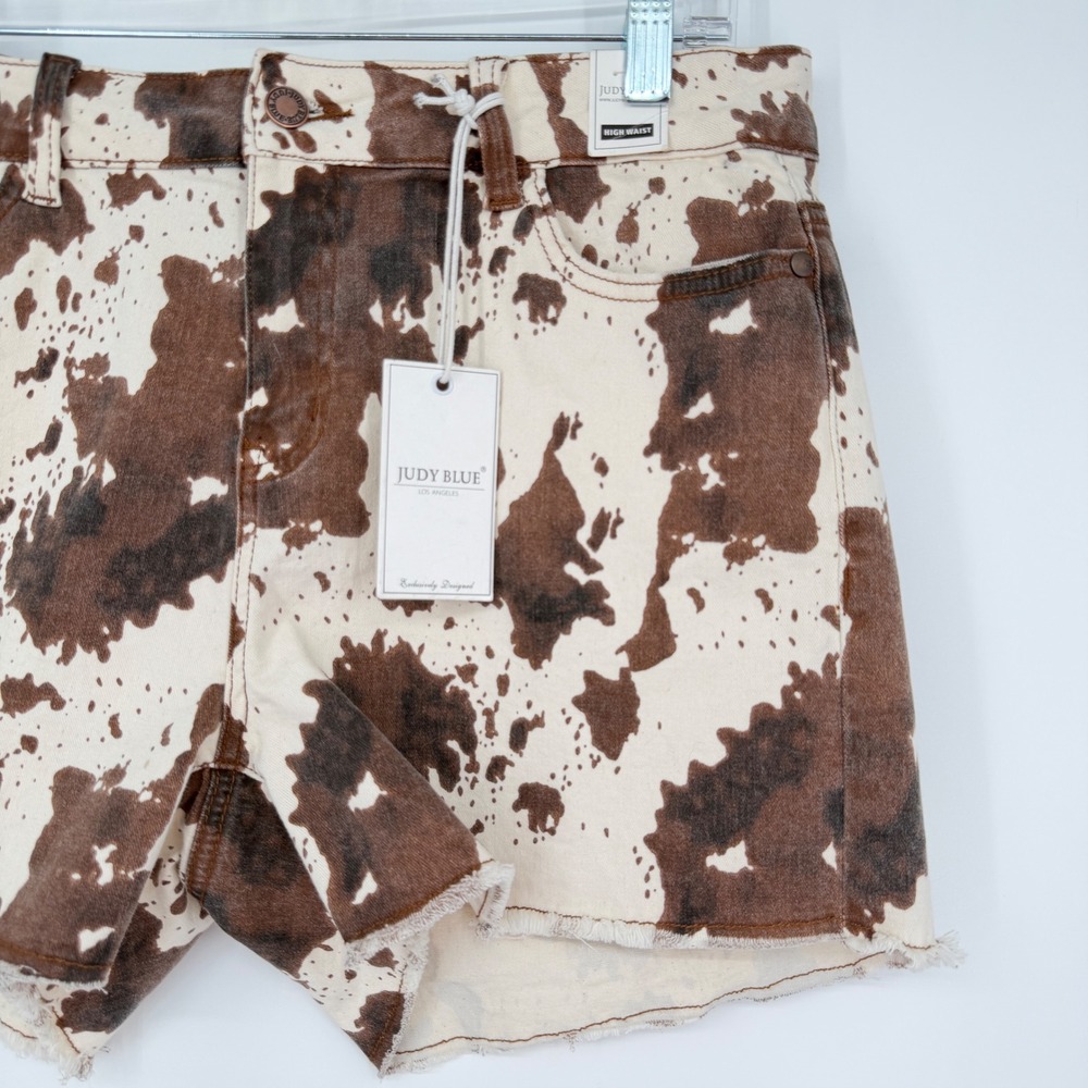 NWT Judy Blue Denim Shorts Brown Cream Cow Print High Waist Cutoff Raw Hem XL - Picture 8 of 14
